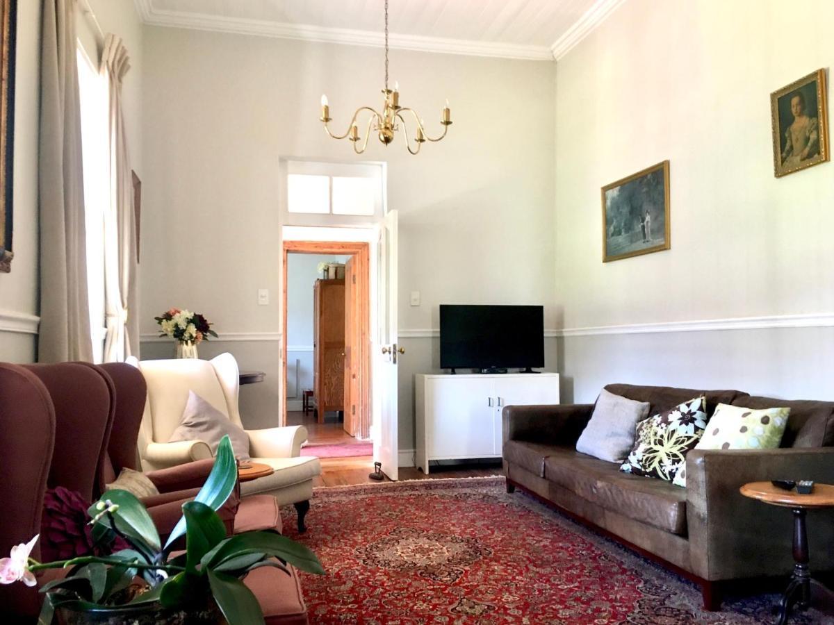 John Montagu Accommodation ภายนอก รูปภาพ