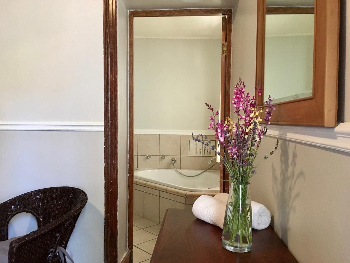 John Montagu Accommodation ภายนอก รูปภาพ